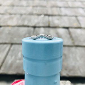 Platinum millgrain detail fitted wedding ring